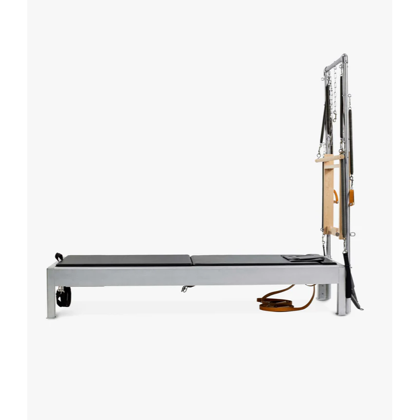 Contrology by Balanced Body Reformer mit Turm – Ansicht 2 — Pilates Reformer | Balanced Body