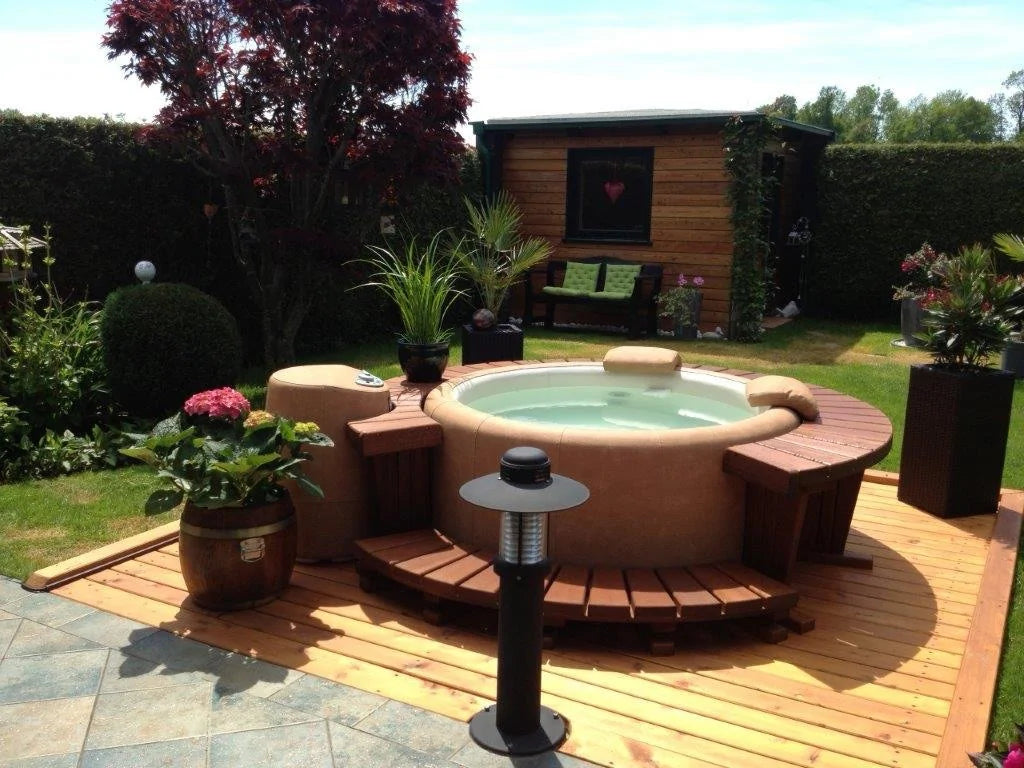 Softub Whirlpool UMRANDUNG Holz