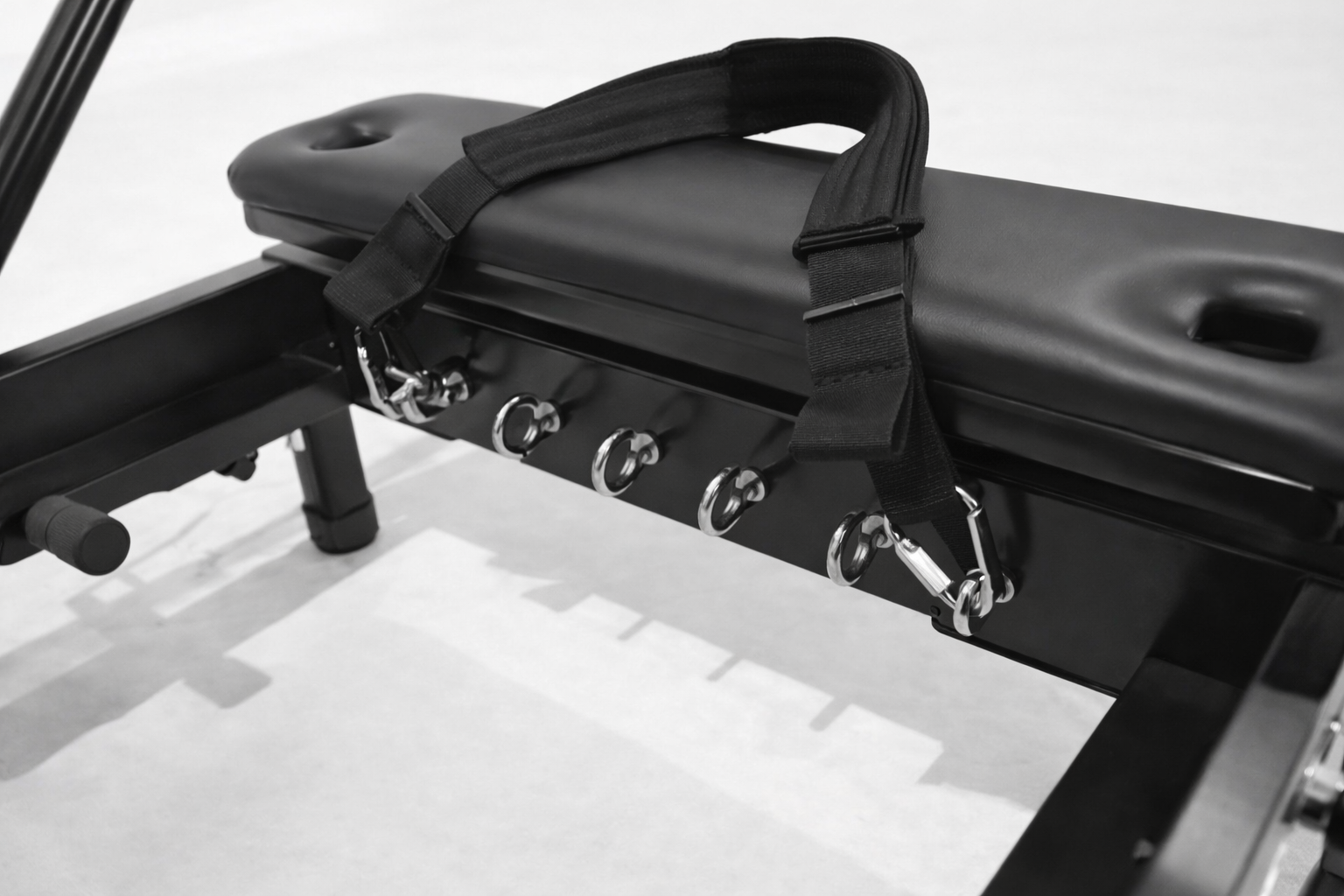 The Virtù Line Reformer LINO – Ansicht 6 — Pilates Reformer | The Virtù Line