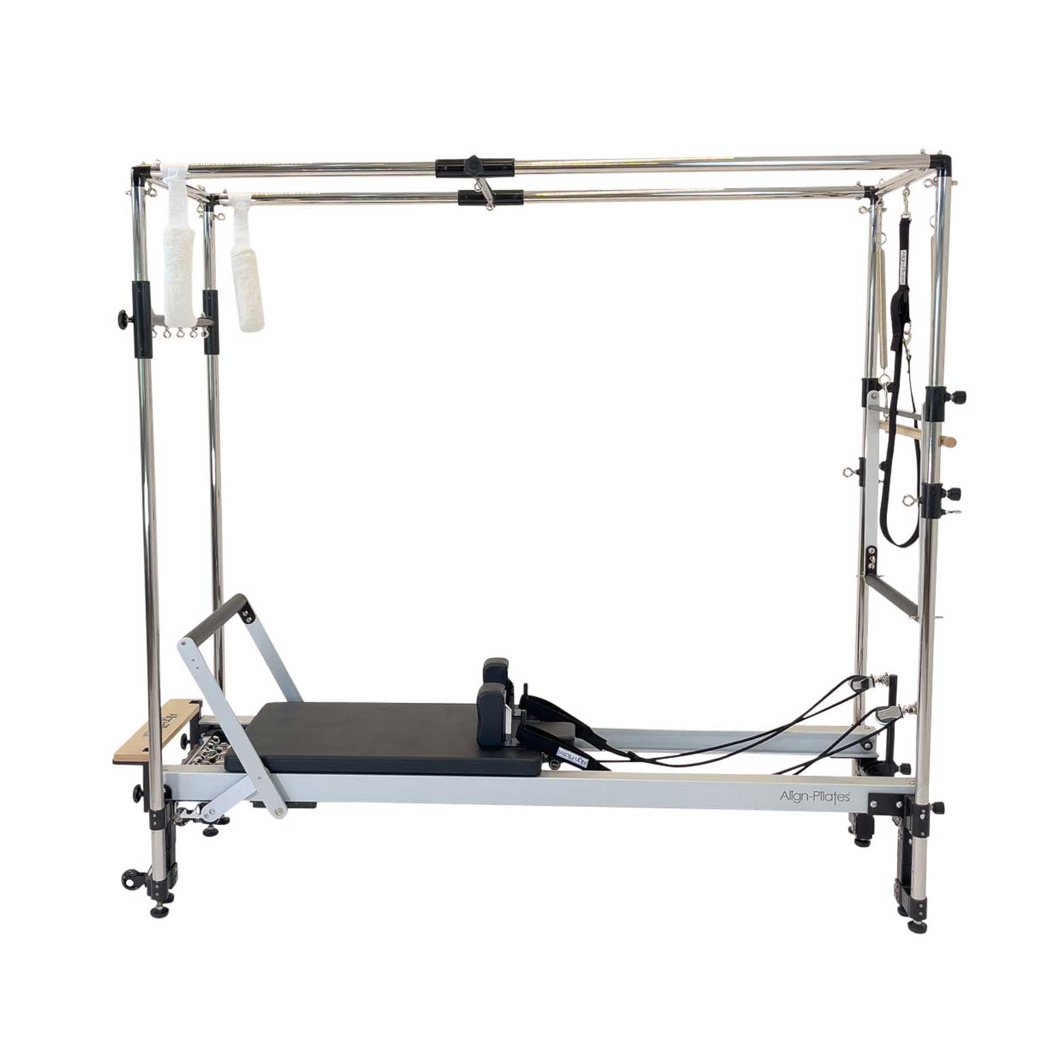 Align Pilates Full Cadillac Frame – Seitenansicht mit C8 Reformer