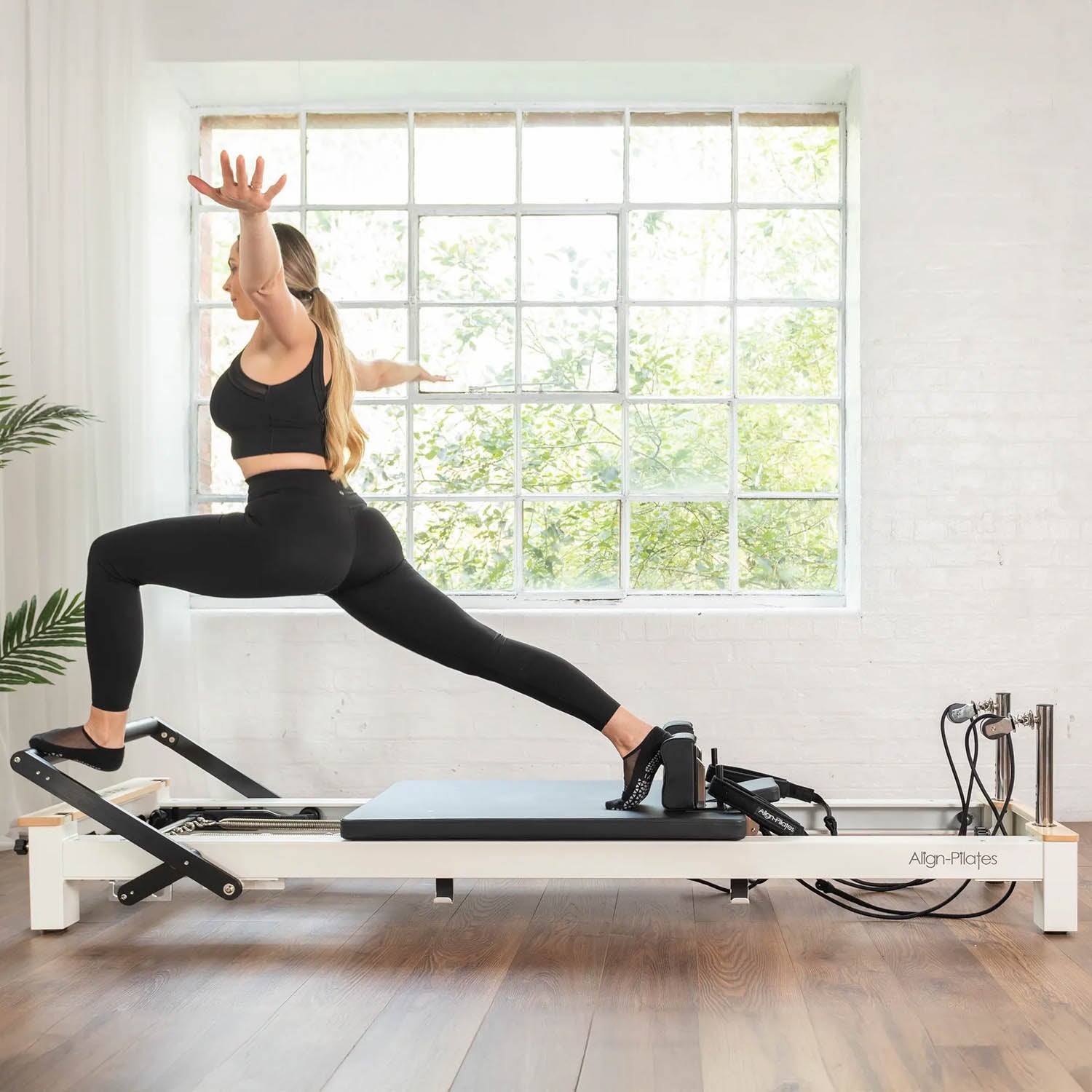 Align Pilates C8-S Pro Reformer – Ansicht 3 — Pilates Reformer | Align Pilates
