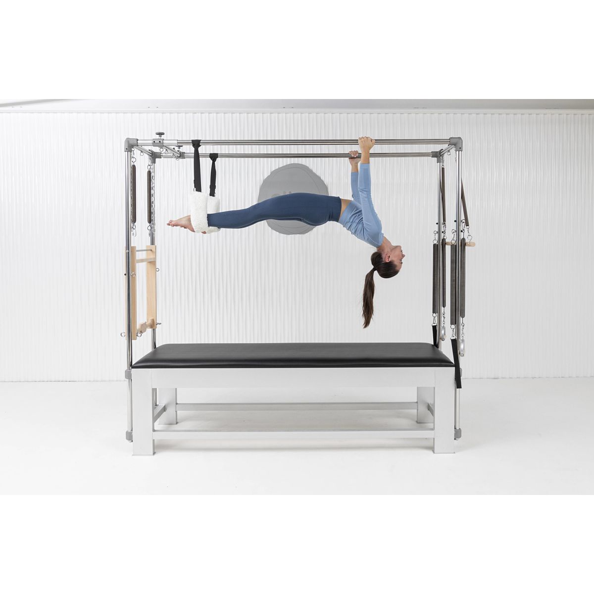 Elina Pilates Classic Aluminium mit Cadillac – Ansicht 4 — Pilates Cadillac | Elina Pilates