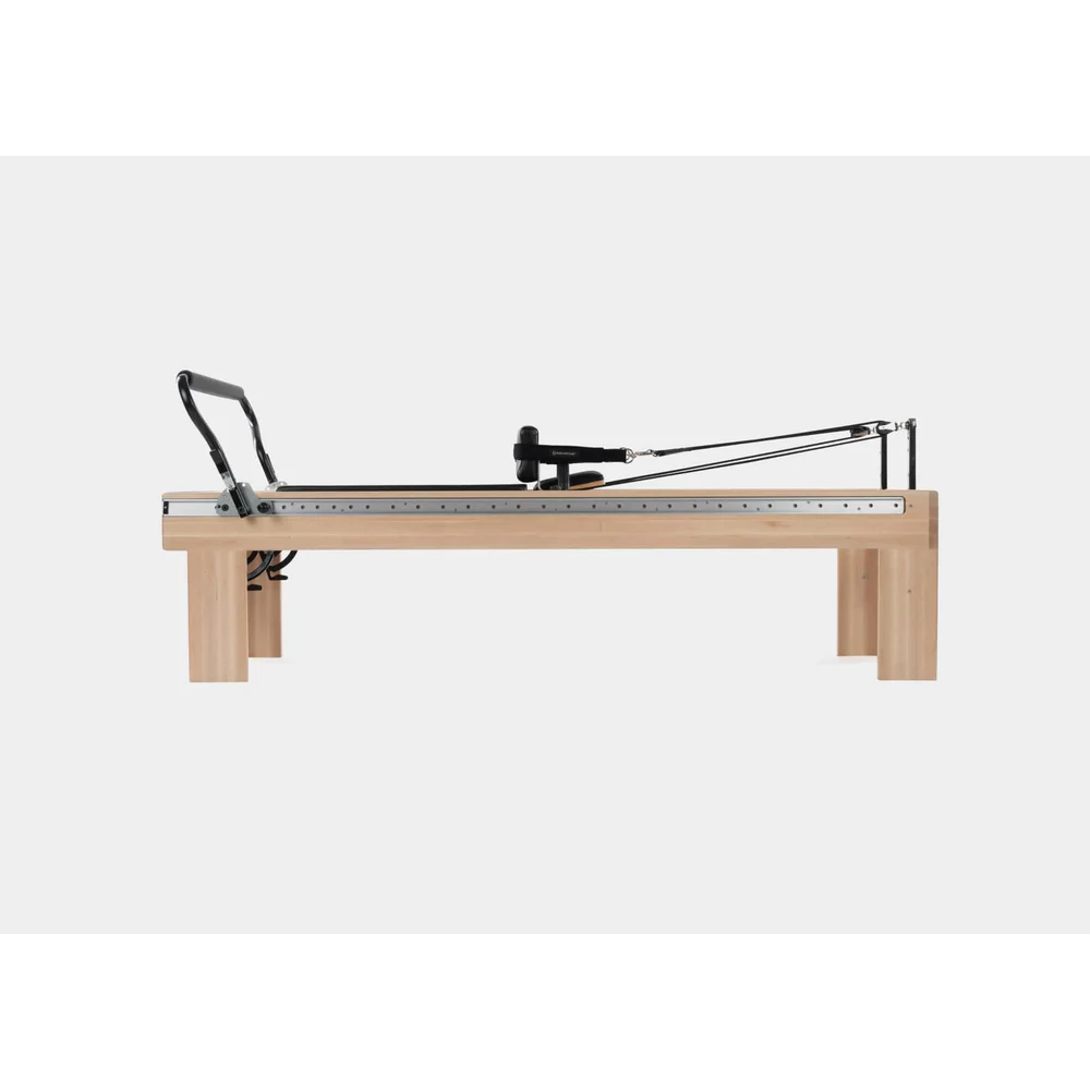 Balanced Body Clinical Reformer – Ansicht 2 — Pilates Reformer | Balanced Body