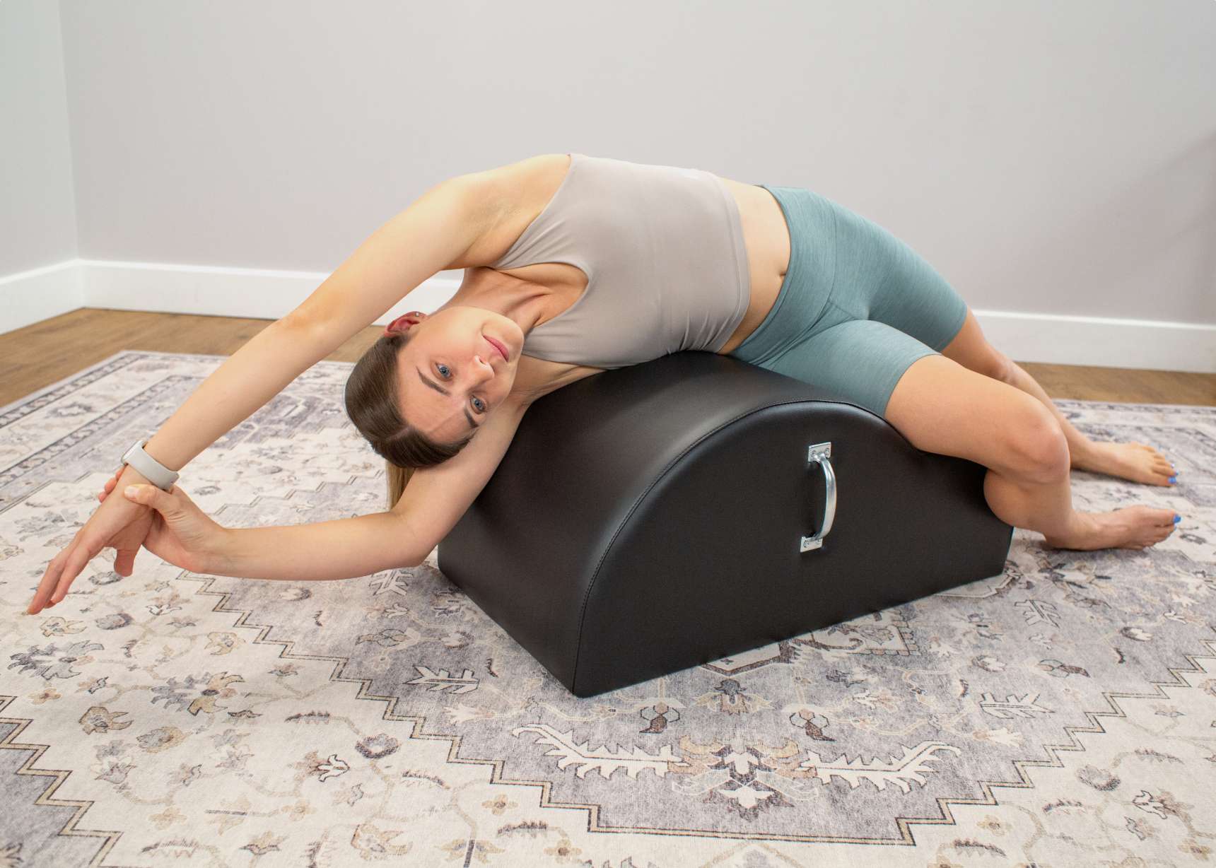 Balanced Body East Coast Step Barrel – Ansicht 3 — Pilates Barrel | Balanced Body
