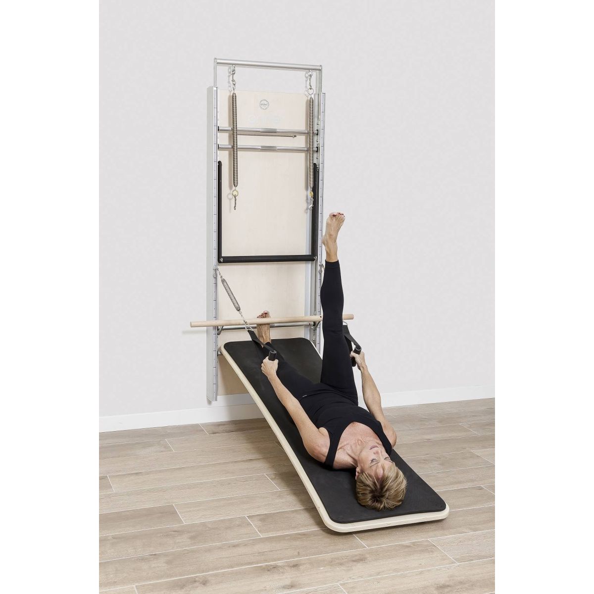 Elina Pilates Wall Board ONNE – Ansicht 3 — Pilates Zubehör | Elina Pilates