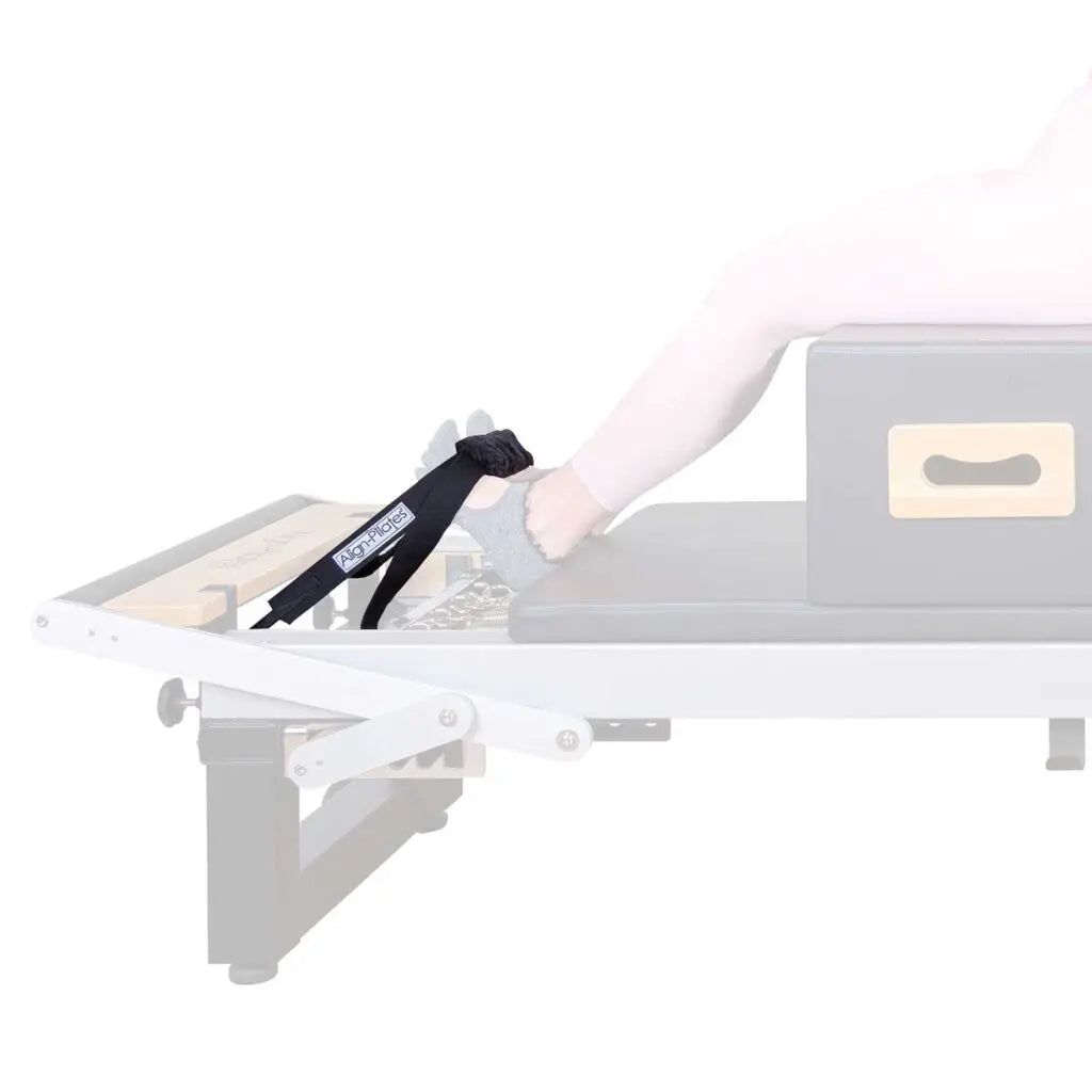 Align Pilates gepolsterte Reformer-Fußschlaufe in Schwarz