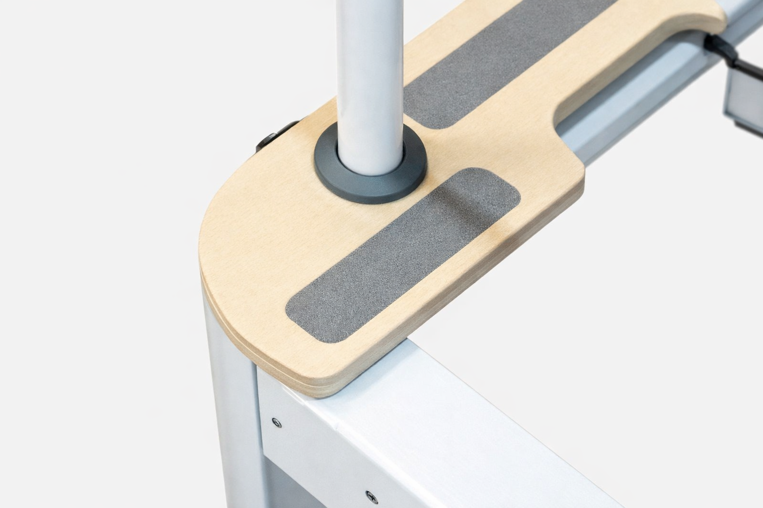 The Virtù Line Reformer ALLORO – Ansicht 3 — Pilates Reformer | The Virtù Line