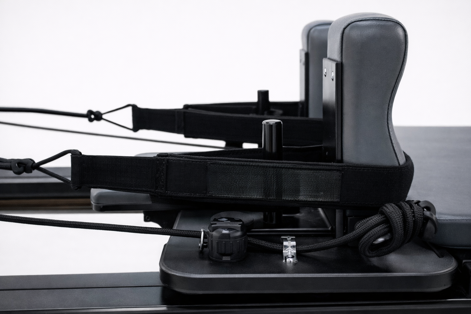 The Virtù Line Reformer BREZZA – Ansicht 4 — Pilates Reformer | The Virtù Line