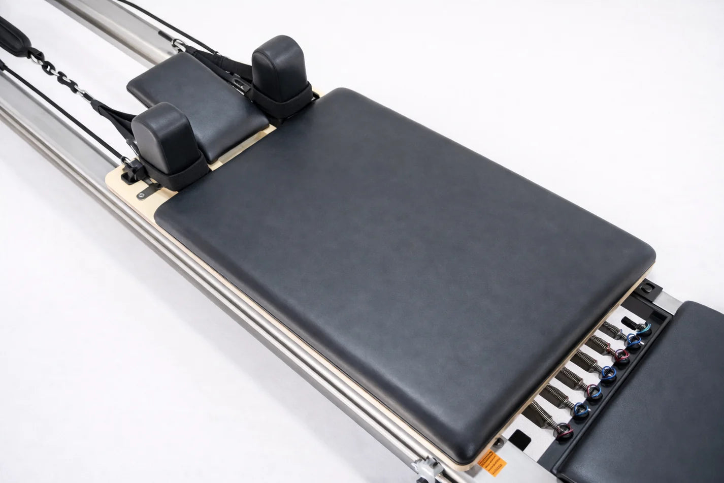The Virtù Line Reformer CANDELA