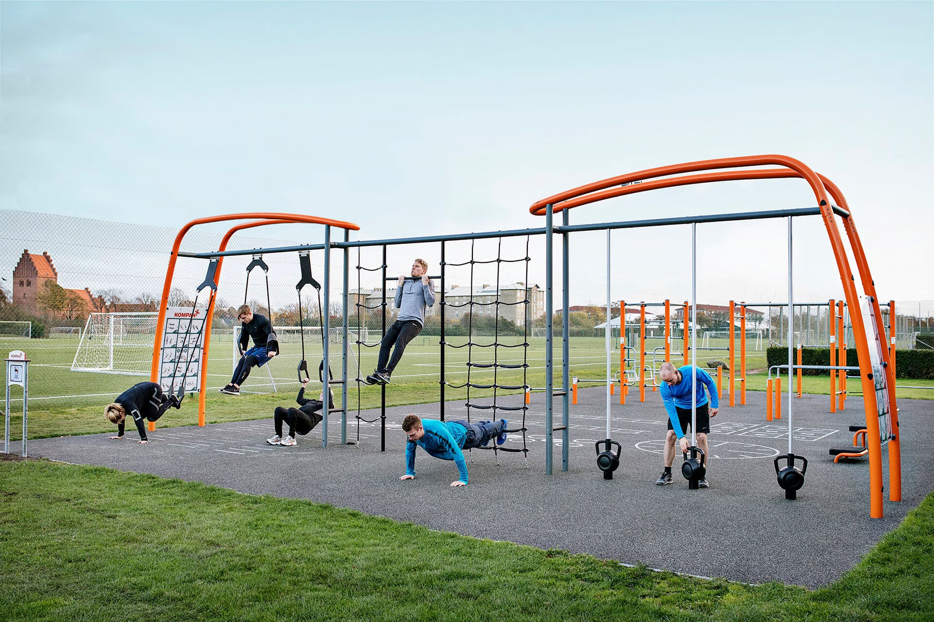 Kompan Outdoor Crosstraining Pro Combi 2