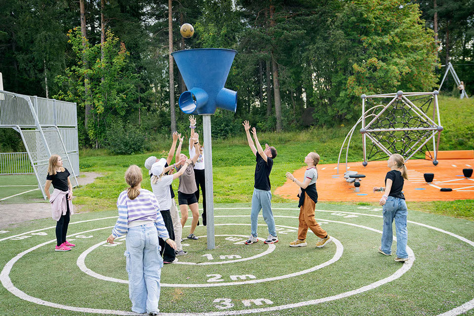 Kompan Outdoor Basketballtrichter
