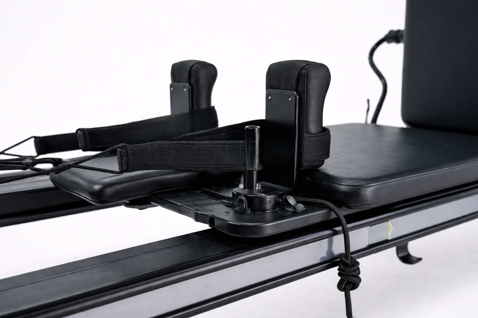 The Virtù Line Reformer TRAMONTO – Ansicht 4 — Pilates Reformer | The Virtù Line