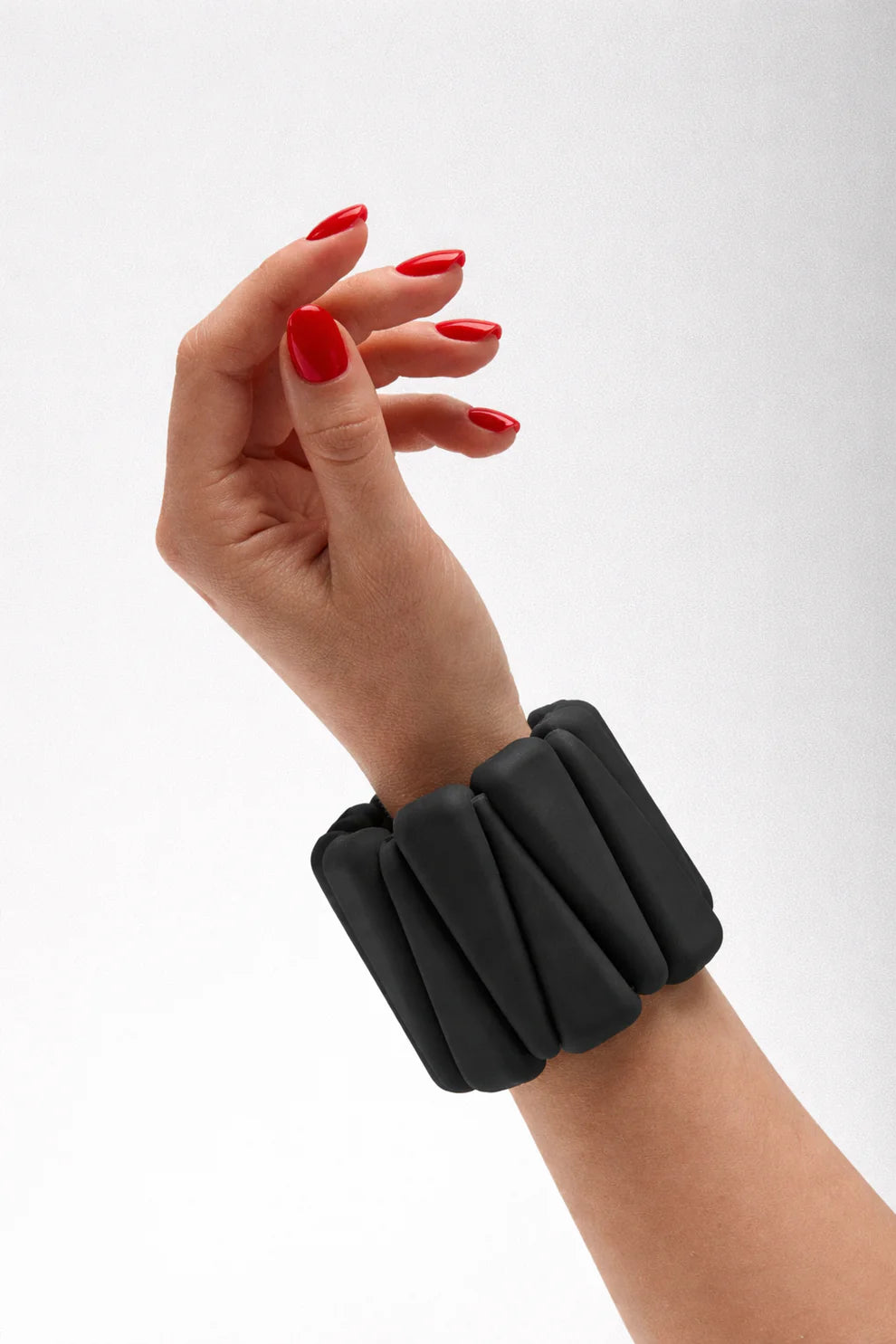 The Virtù Line Tri Shape Weight Cuffs