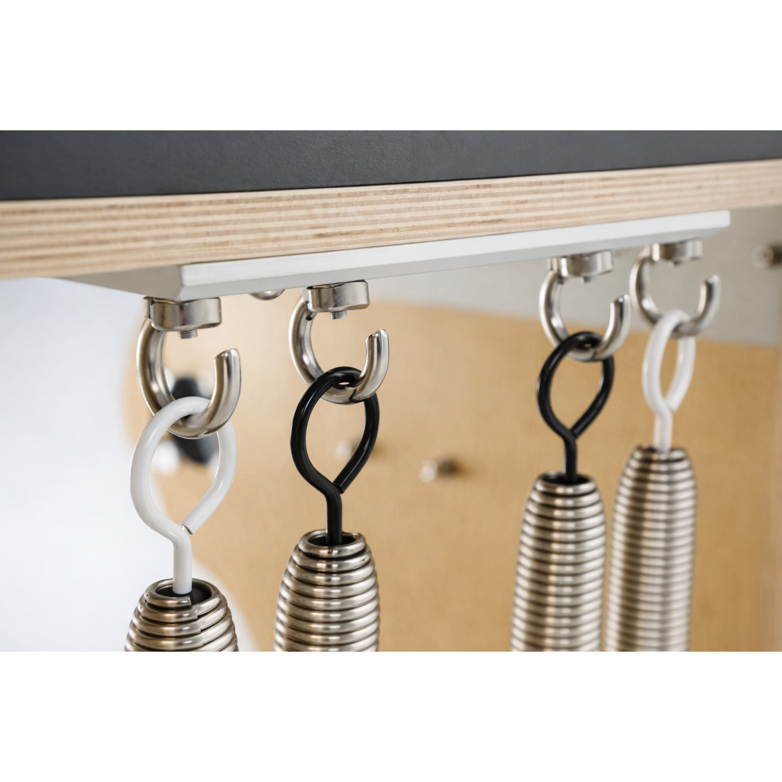 The Virtù Line Pilates Chair SCIA – Ansicht 2 | The Virtù Line