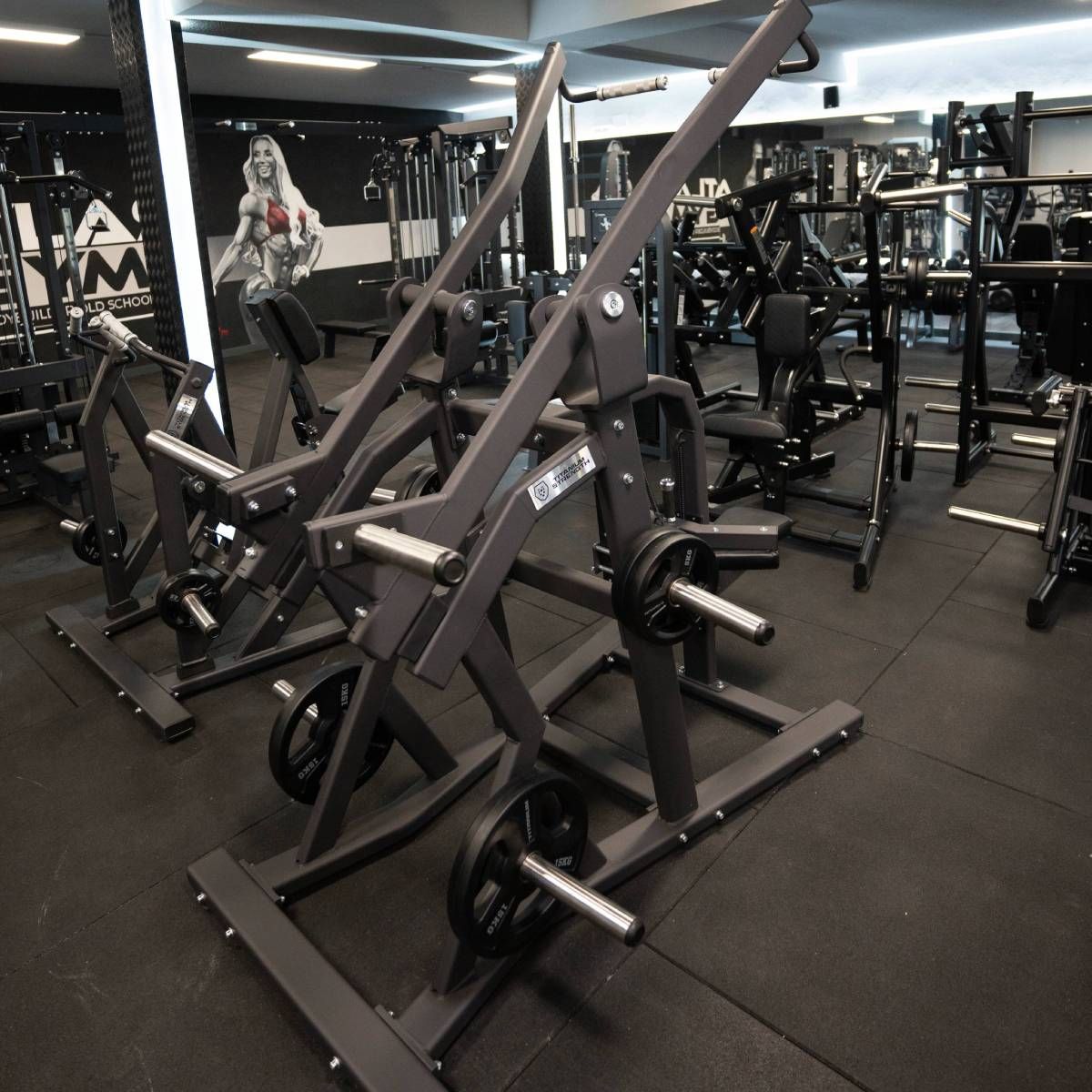 Titanium Strength Elite Series Wide Isolateral Lat Pulldown