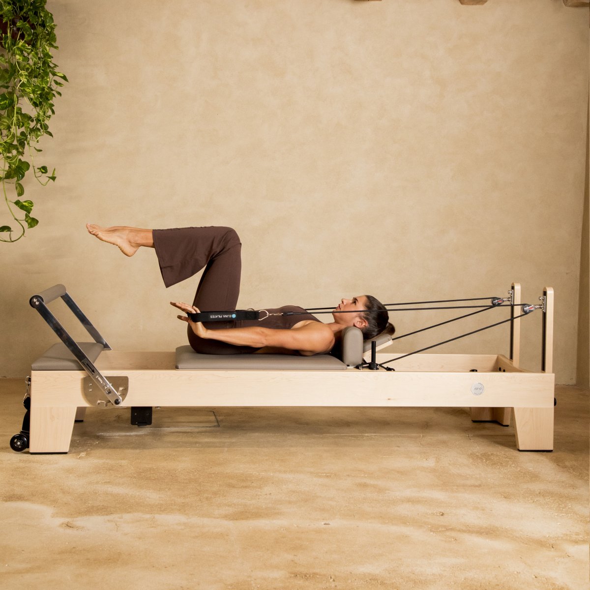 Elina Pilates Elite Reformer – Ansicht 12 — Pilates Reformer | Elina Pilates