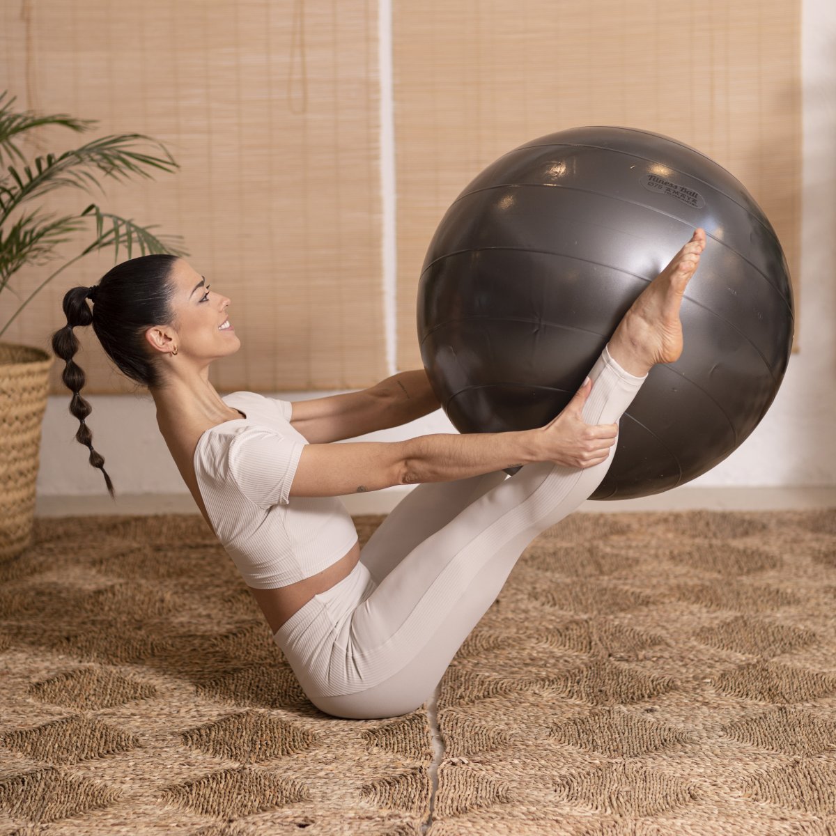 Elina Piates Fitness Ball — Pilates Zubehör | Elina Pilates