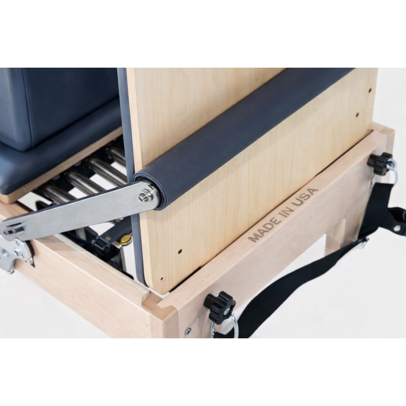 The Virtù Line Reformer ALBA – Ansicht 2 — Pilates Reformer | The Virtù Line