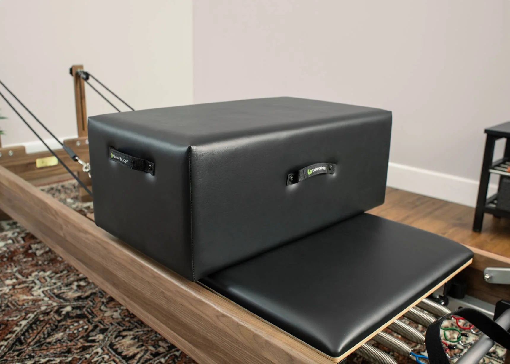 Balanced Body New York Sitting Box – Ansicht 3 — Pilates Zubehör | Balanced Body