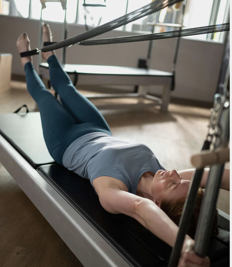 Contrology by Balanced Body Reformer mit Turm – Ansicht 7 — Pilates Reformer | Balanced Body