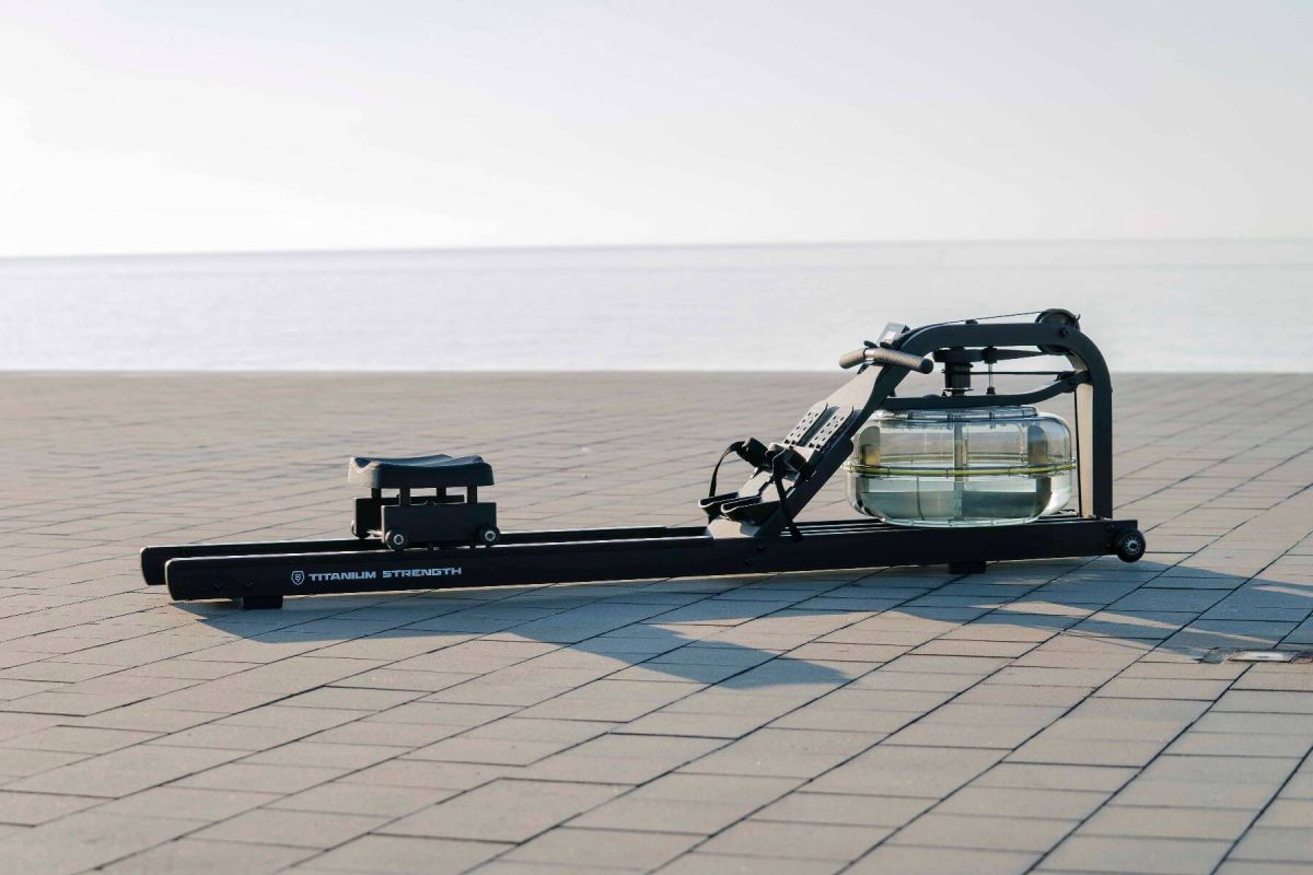 Titanium Strength Acqua Rower Rudergerät