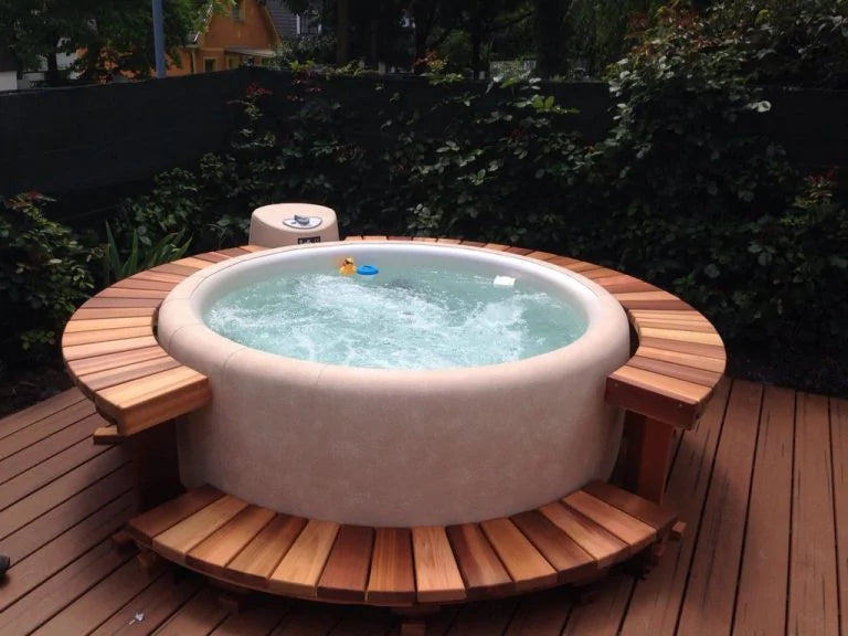 Softub Whirlpool UMRANDUNG Holz