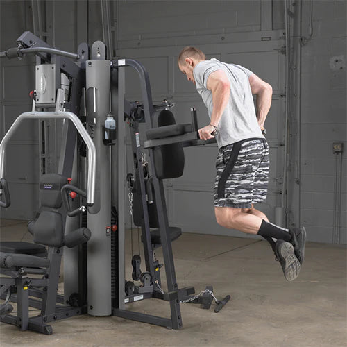 Bodysolid Vertikal Knee / Dip Station für G9 und GKR9