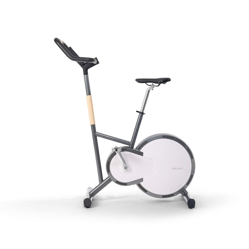 Stil-Fit Ergometer PURE Black Edition Walnuss – Frontansicht